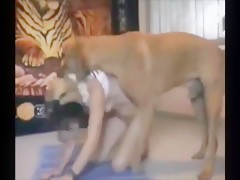 El perro me hizo su perra